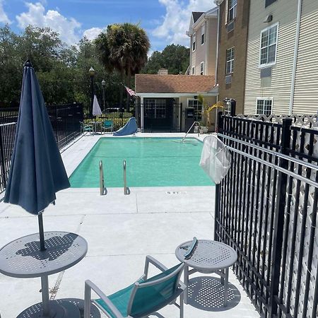Mainstay Suites Tampa Moffitt-Usf Temple Terrace Exterior photo