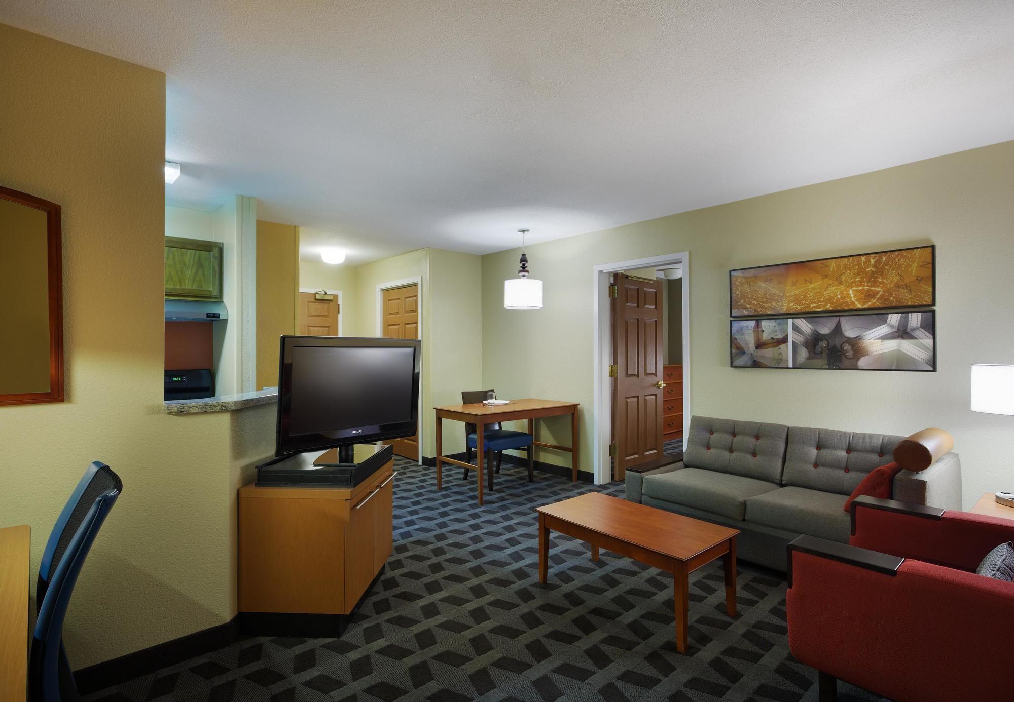Mainstay Suites Tampa Moffitt-Usf Temple Terrace Exterior photo