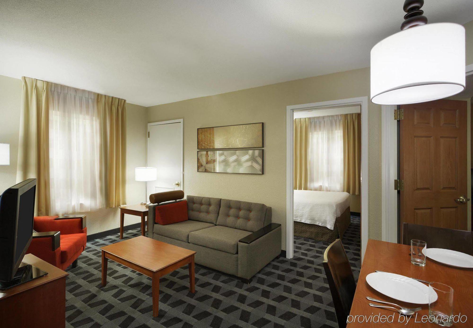 Mainstay Suites Tampa Moffitt-Usf Temple Terrace Exterior photo